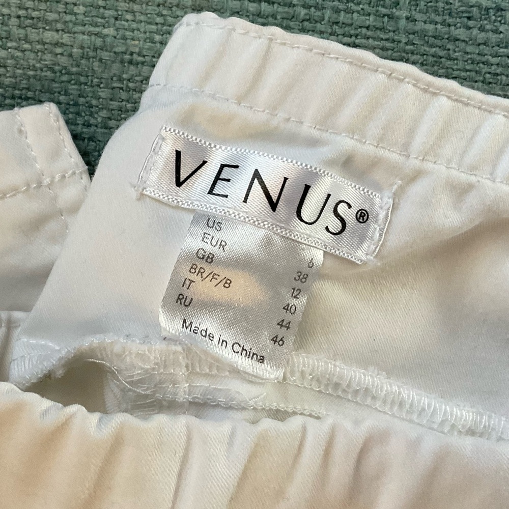 Capris - Picture 6 of 6